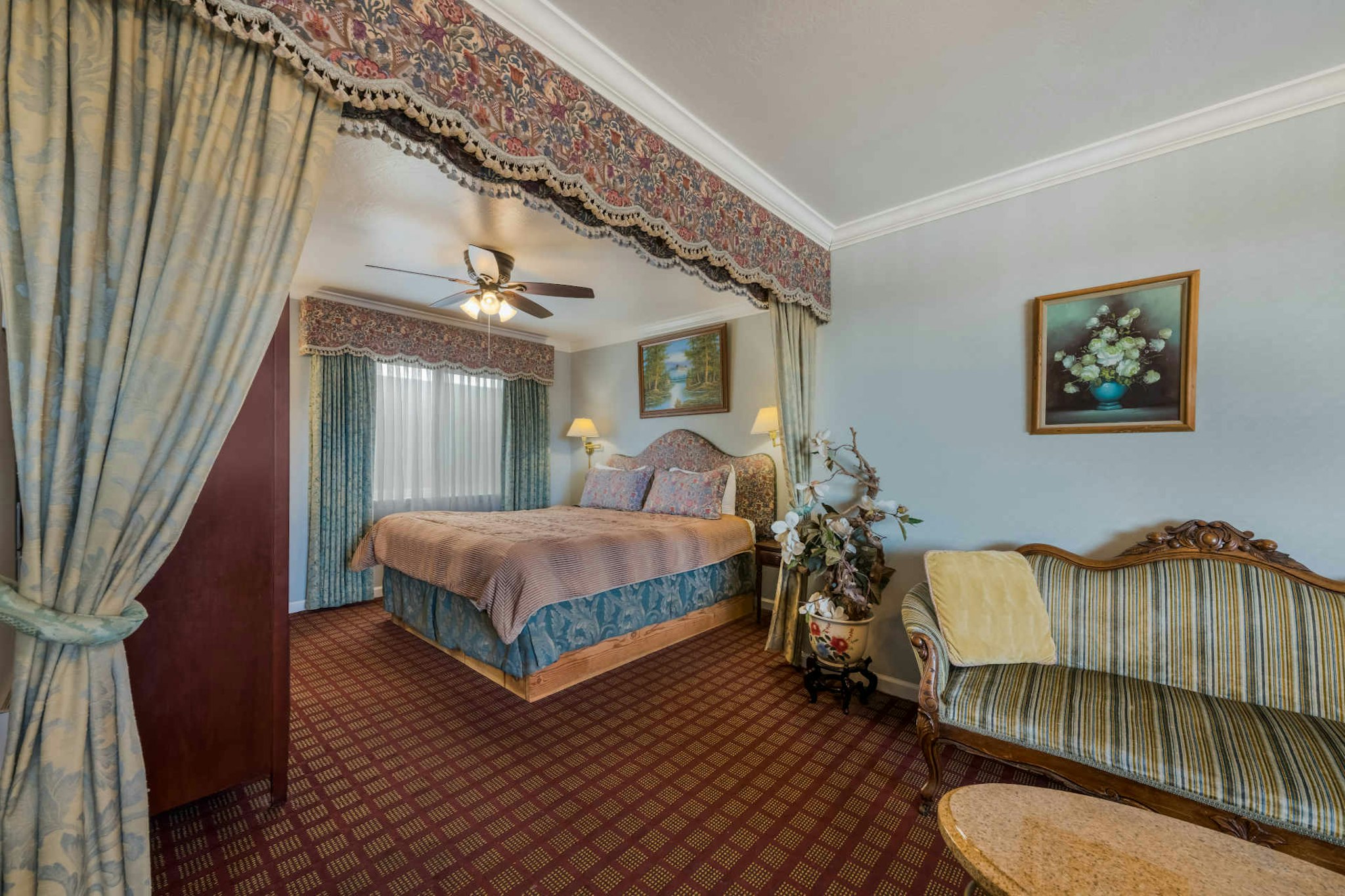 Carmel Inn And Suites 22/34