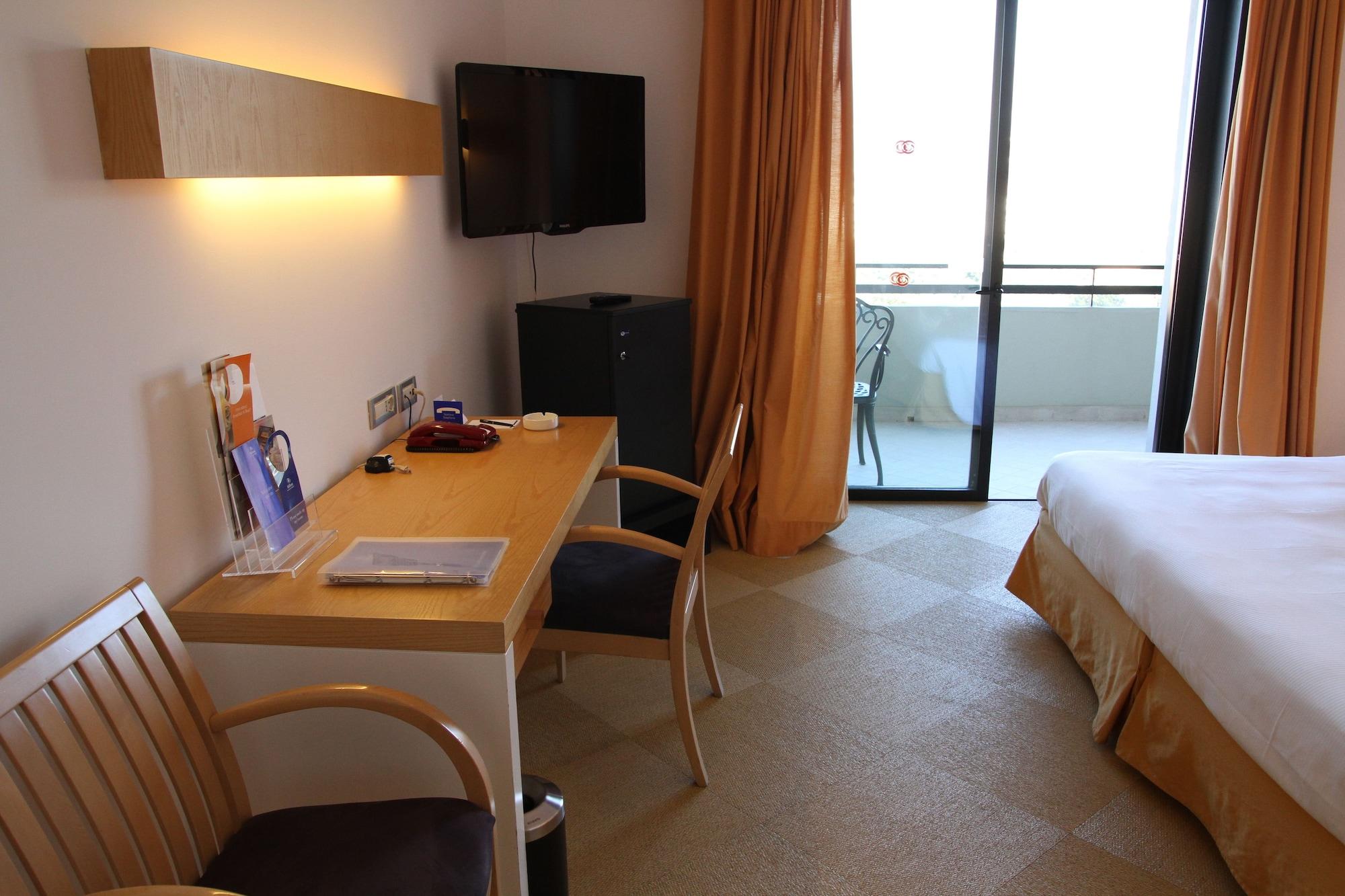 Family, Triple, Sea View, Hilton Sorrento Palace 4/6