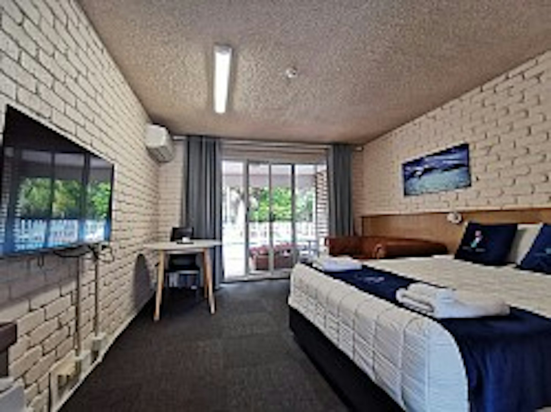 Aquajet Motel 17/35