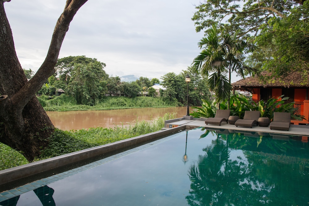 Baan Namping Riverside Village Chiang Mai 38/44