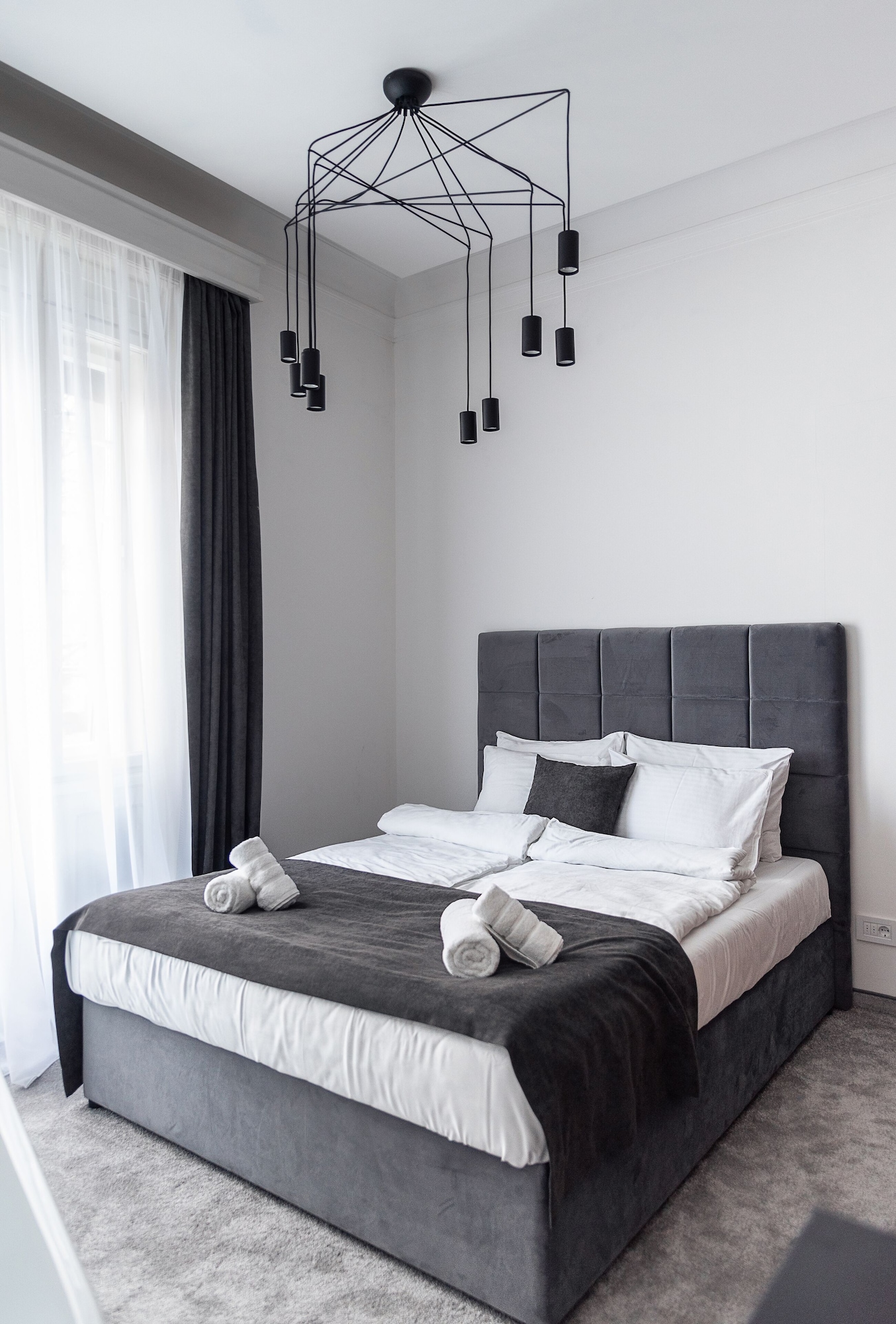 Superior, Queen Bed