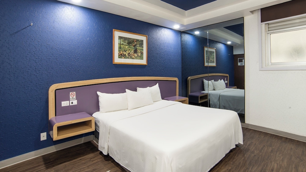 Hotel Menara 34/53