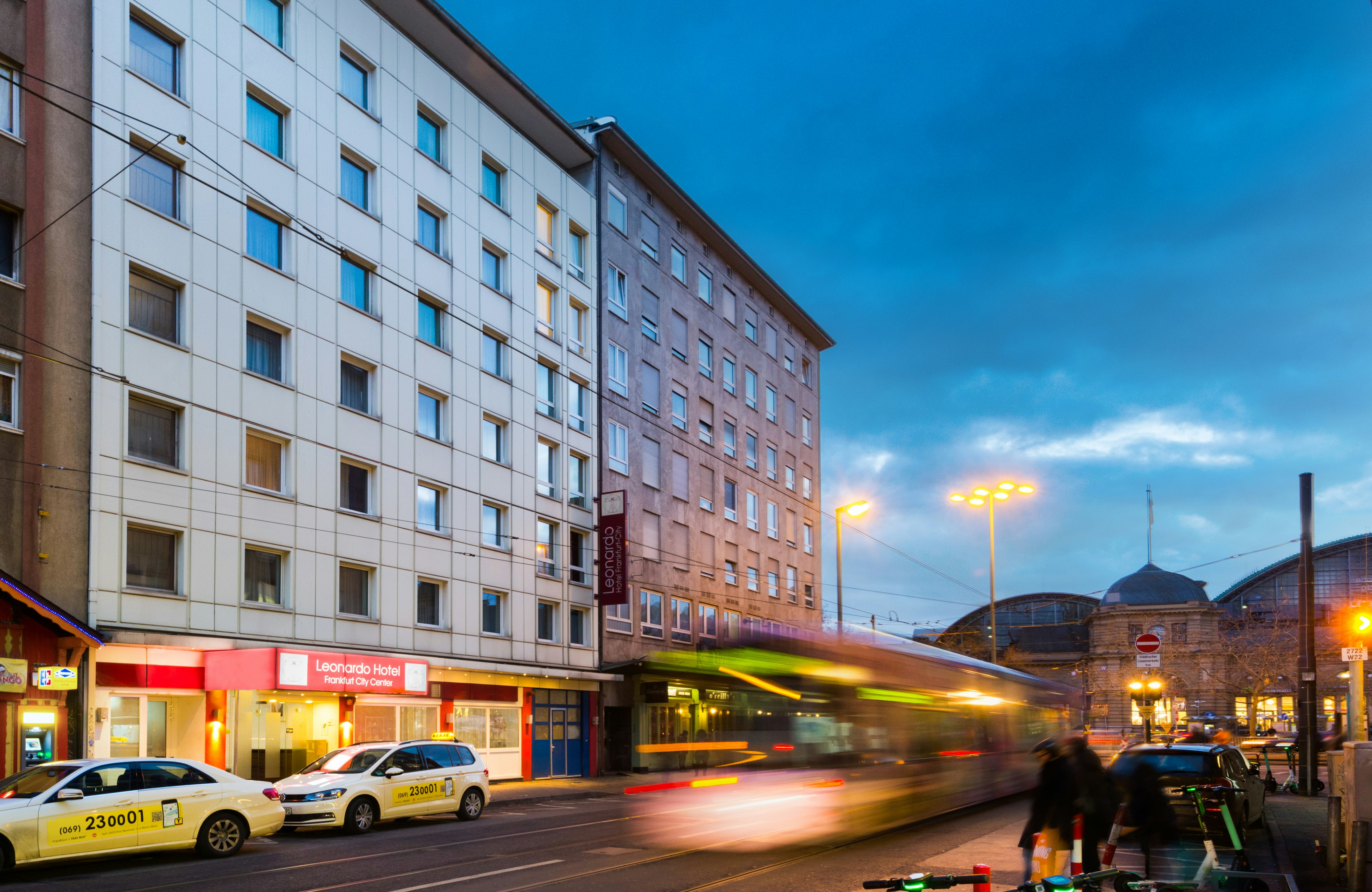 Leonardo Hotel Frankfurt City Center 4/35