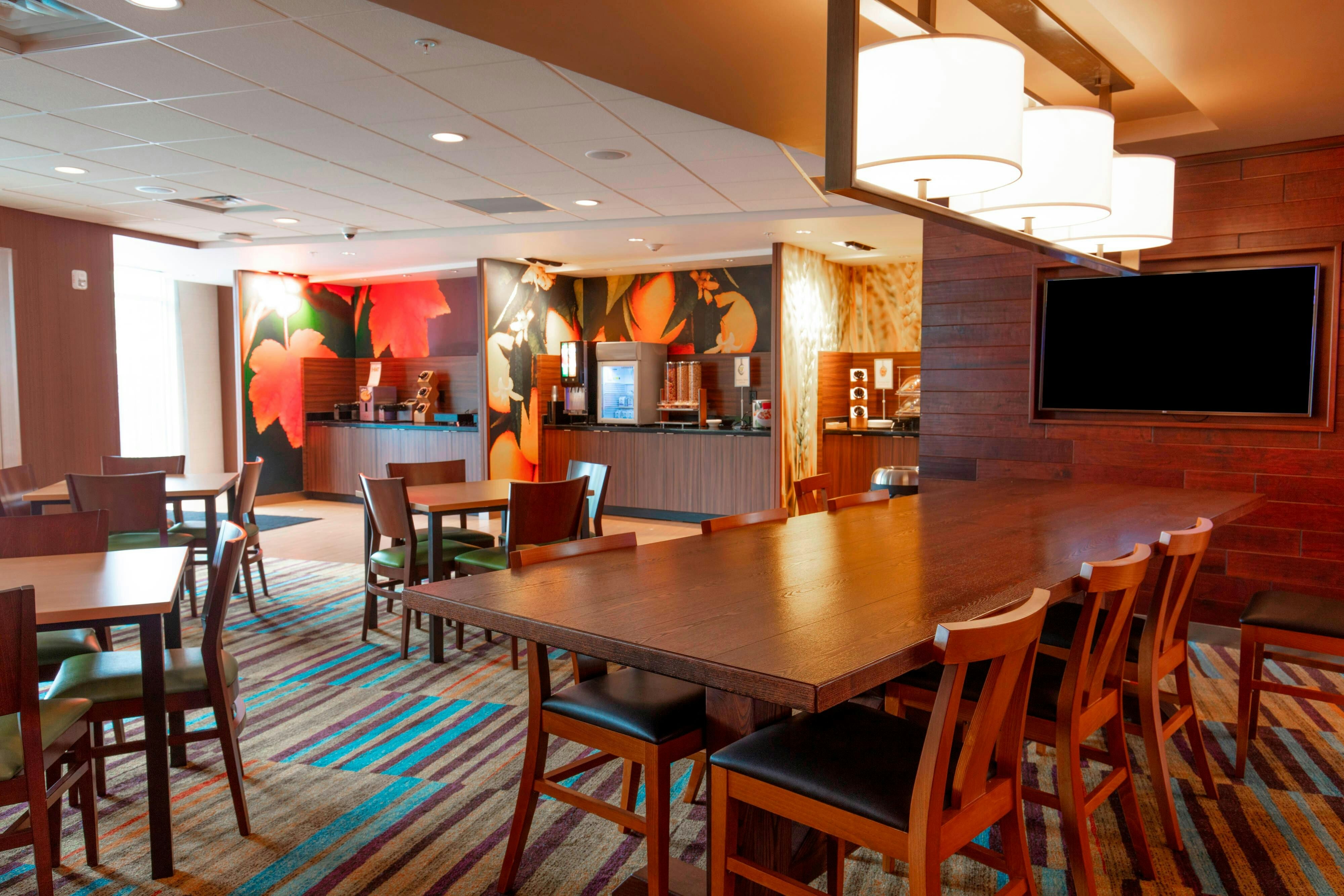 Fairfield Inn And Suites By Marriott Atlanta Woodstock 32/39