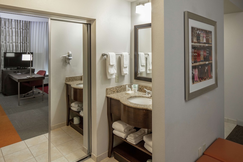 Hampton Inn & Suites Austin Cedar Park-Lakeline 50/61