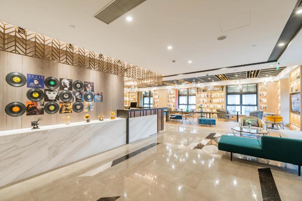 Atour Hotel Shanghai Hongqiao Korea Street 4/20