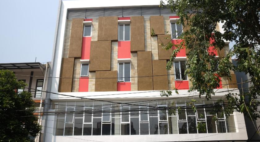 Reddoorz Plus Near Mall Ciputra Jakarta 1/51
