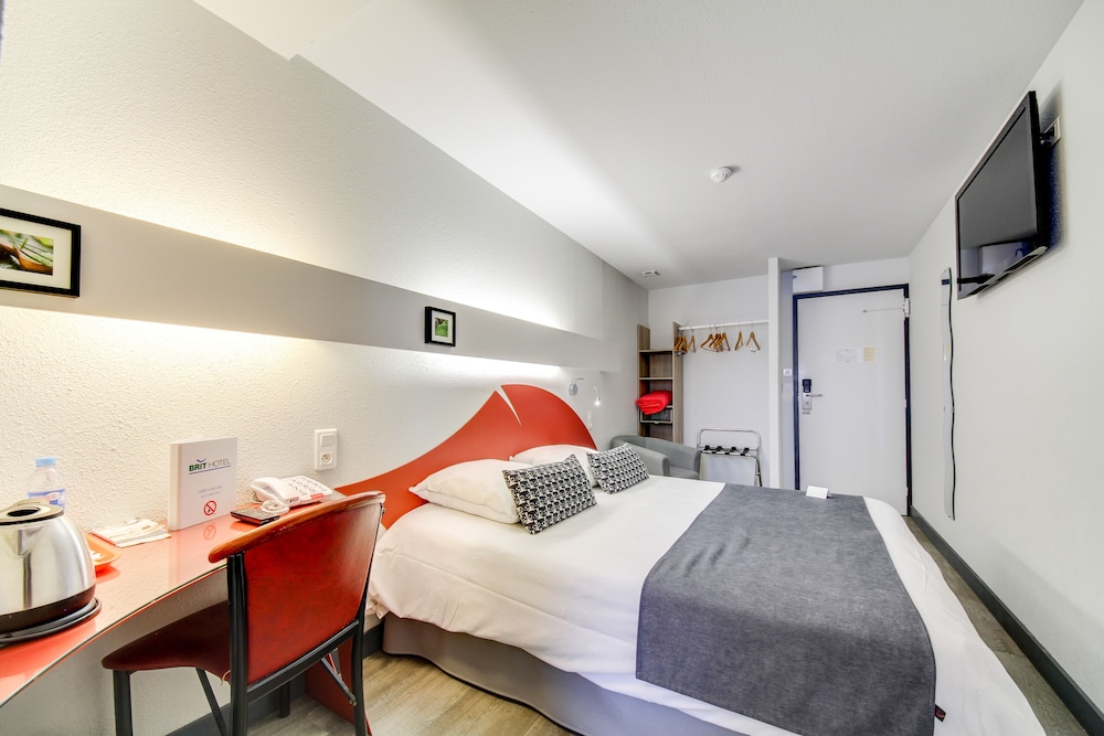 Brit Hotel Porte D Espagne 16/62