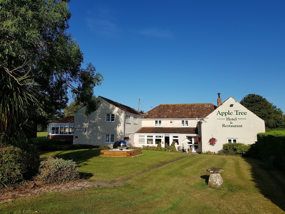 Apple Tree Hotel 1/30