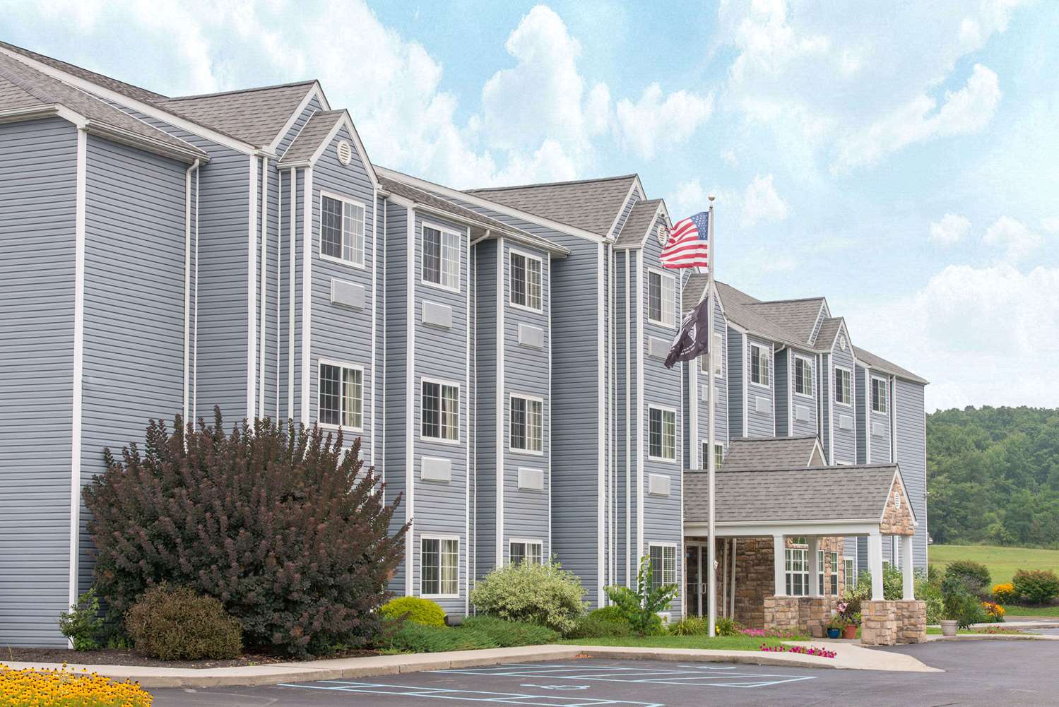 Microtel Inn & Suites By Wyndham Hazelton/Bruceton Mills 12/15