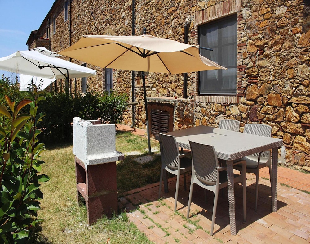 Antico Borgo Casalappi 70/73