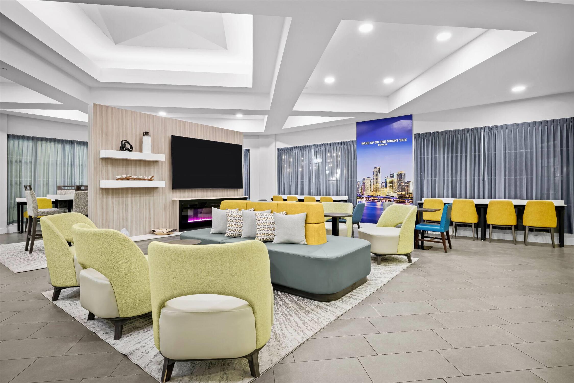 La Quinta Inn and Suites by Wyndham Miami Airport West 49/60