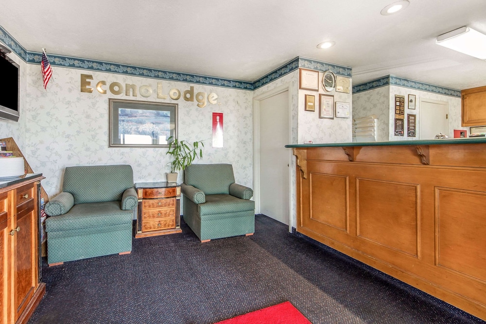 Econo Lodge Castro Valley 11/56