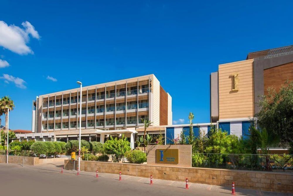 I Resort Beach Hotel & Spa in HERSONISSOS