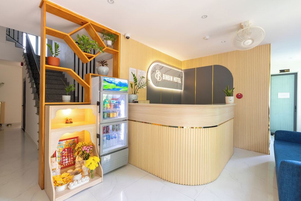 Bin Bin Hotel 11 - Near Island Diamond 5/50