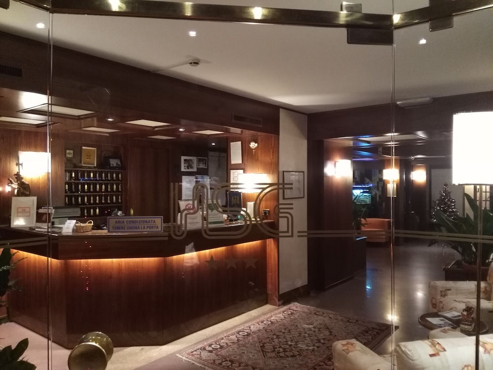 lobby