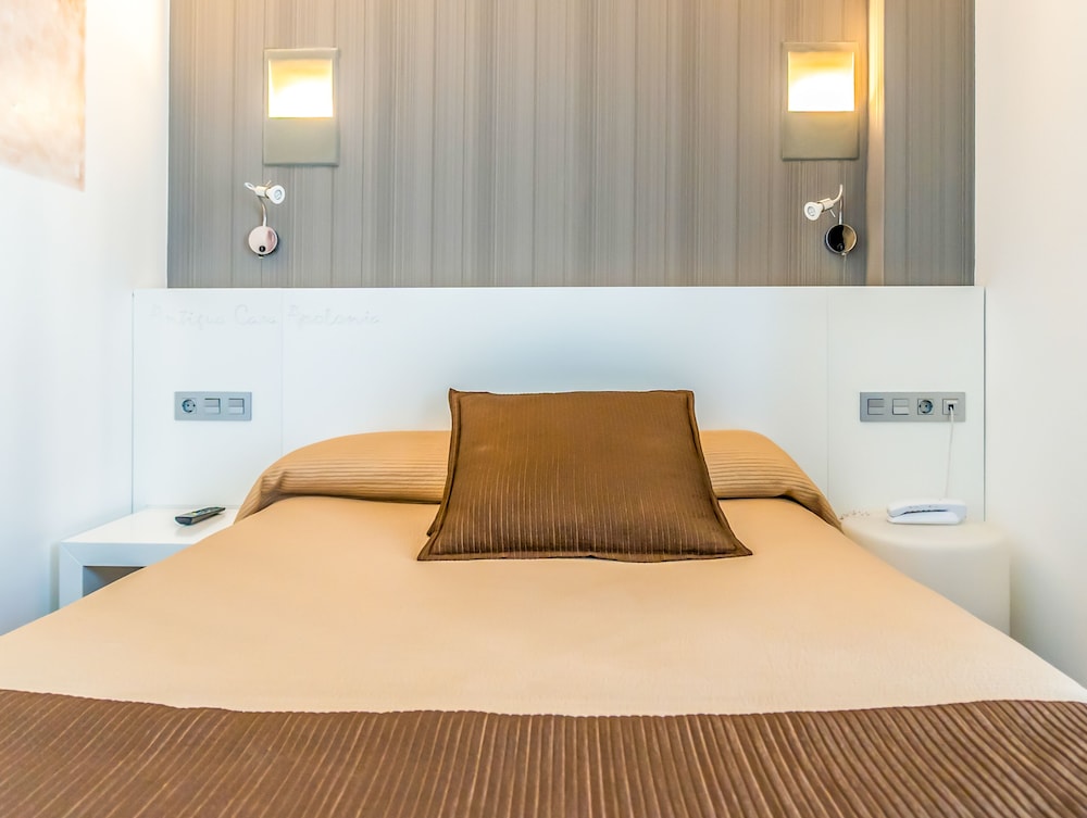 Apolonia Hotel 36/50