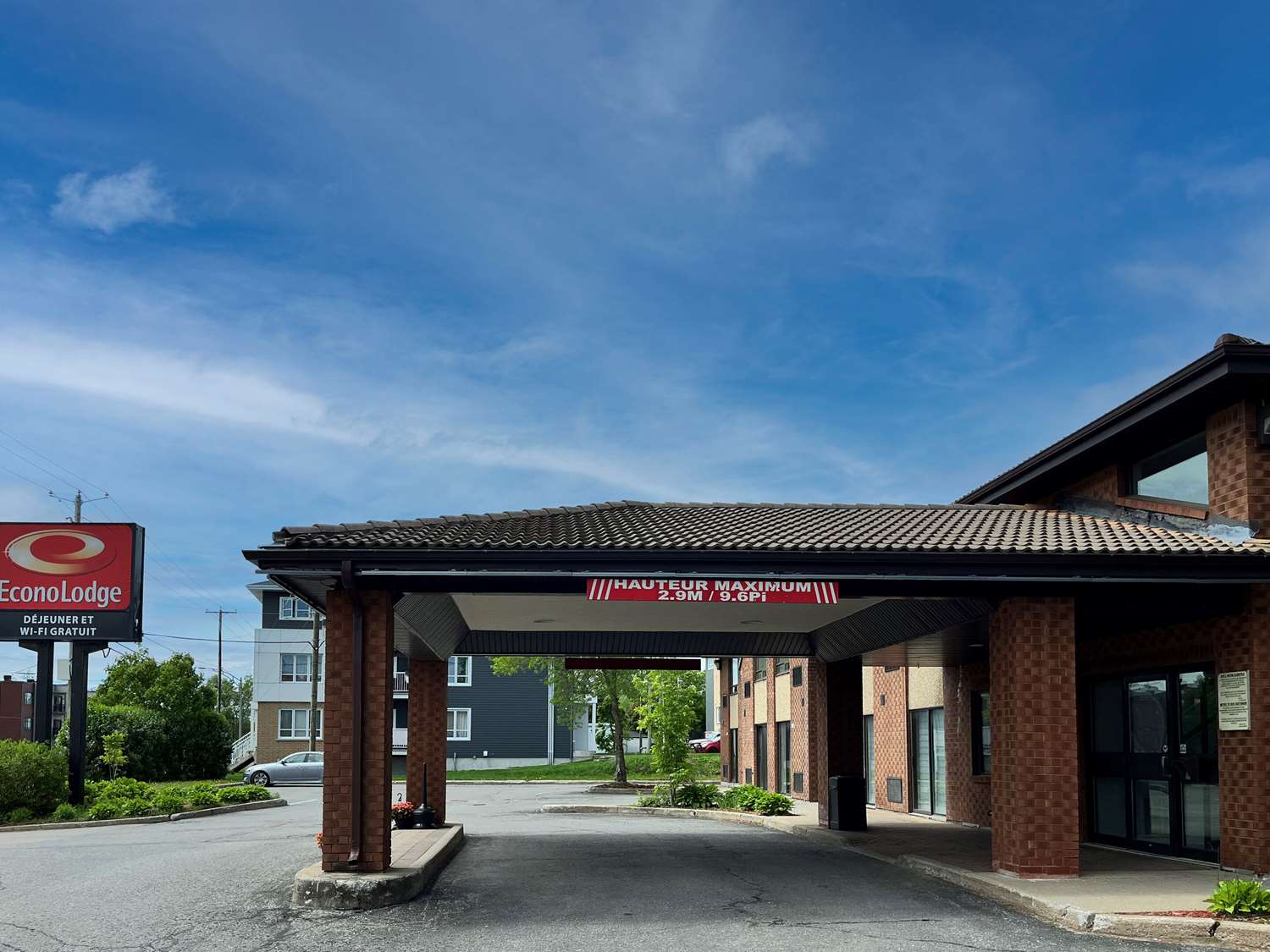 Econo Lodge Airport Ste Foy 3/17