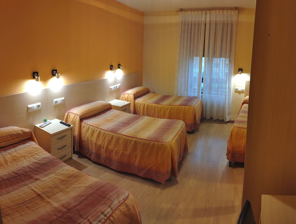 Hostal Hispanico I 6/21