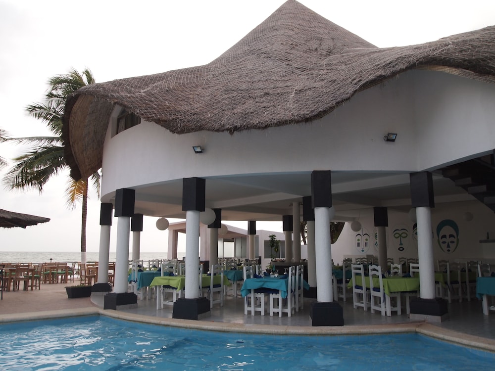 Africa Queen Hotel in SOMONE
