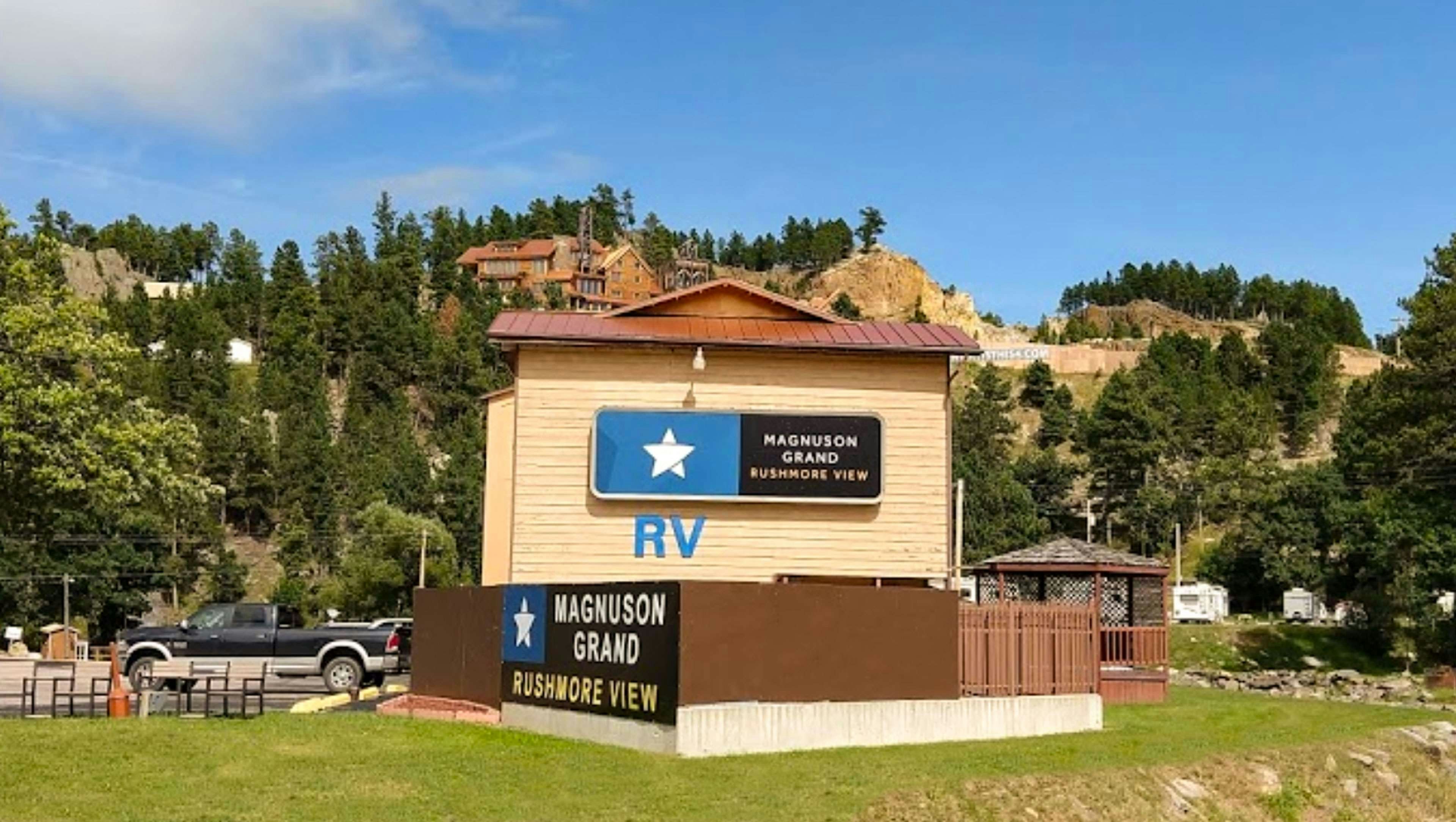Magnuson Grand Rushmore View Extravelodge Mt Rushmore Keystone 2/12
