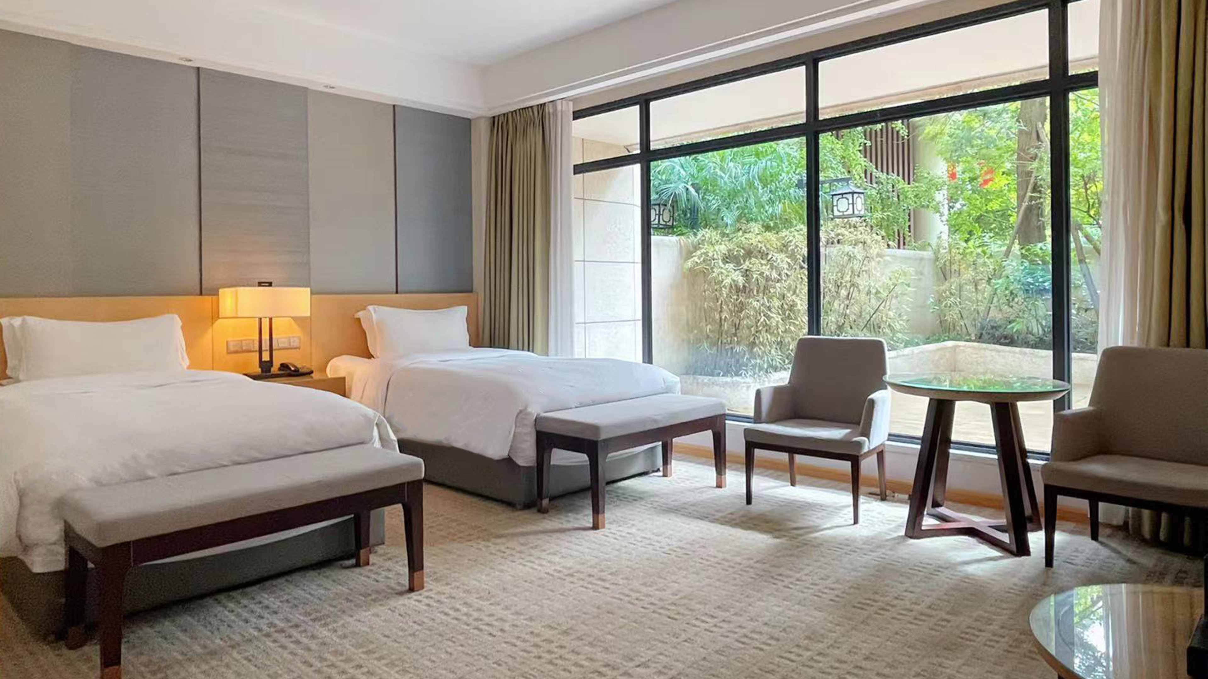 INTERCONTINENTAL HEILONG LAKE 14/50