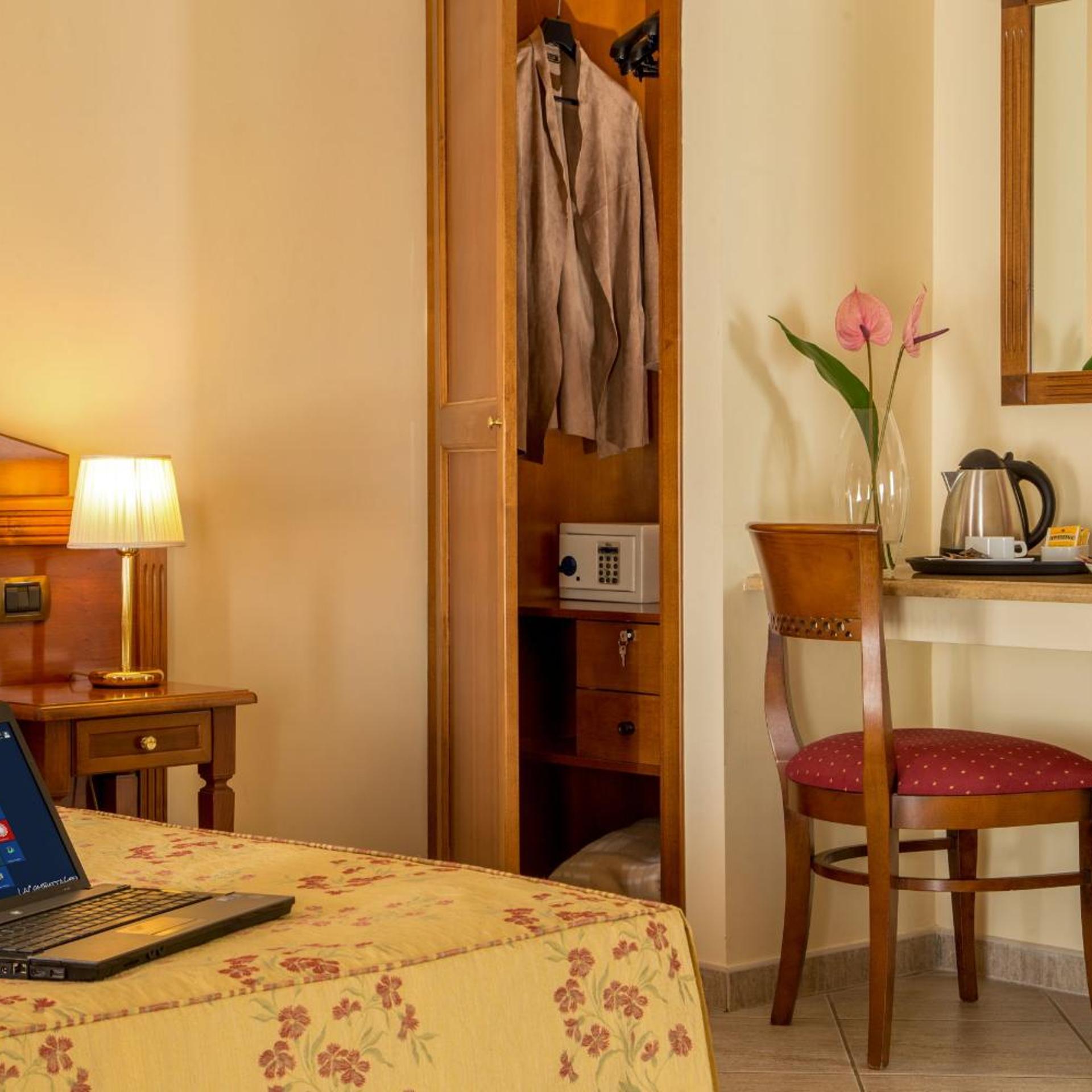 غرفة بسرير مزدوج، Marini Park Hotel 4/4