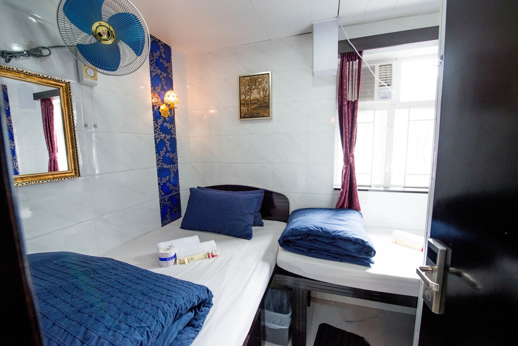 SUPERIOR, TWIN BEDS