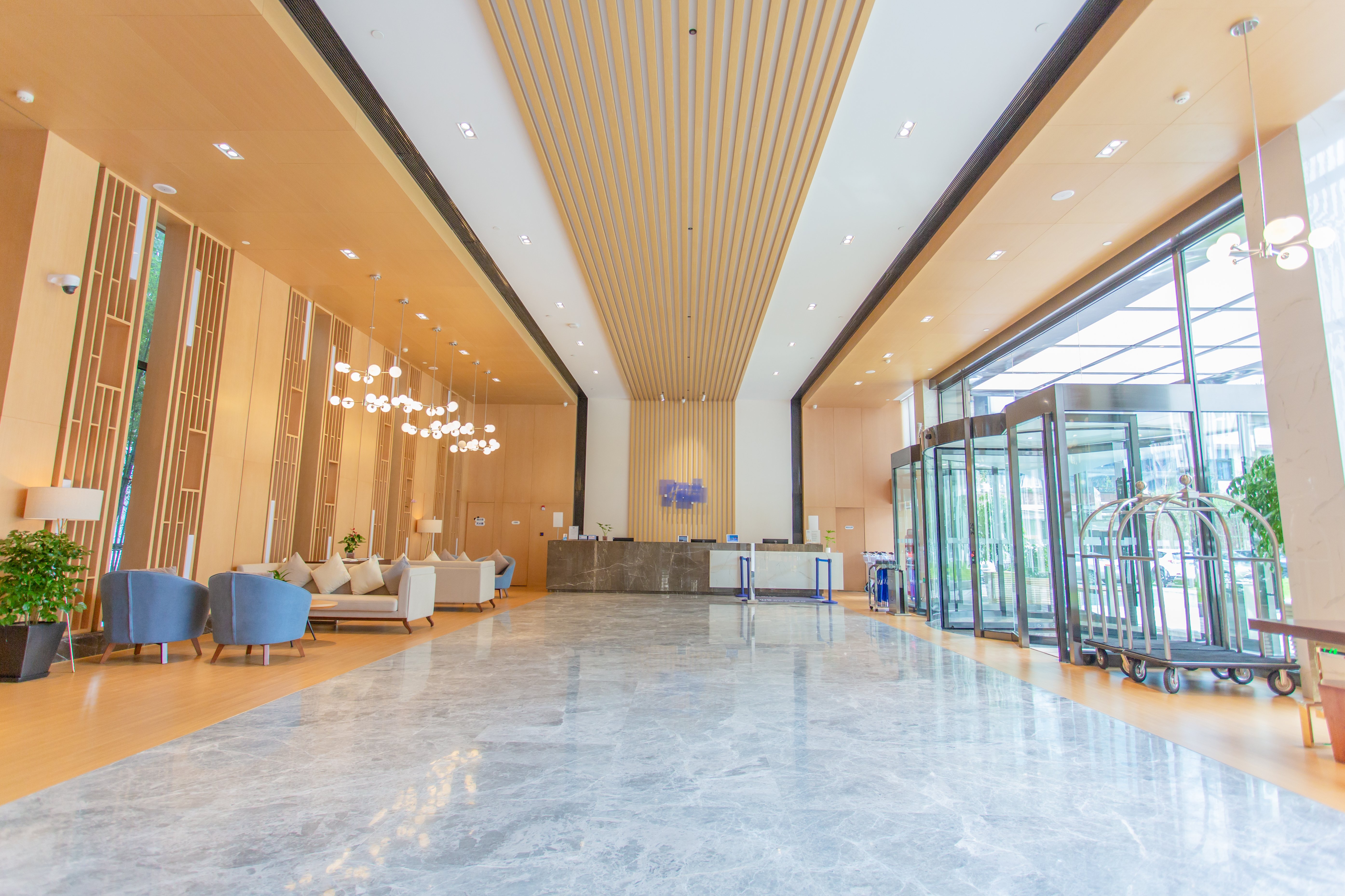 Holiday Inn Express Ya an City Center 9/50