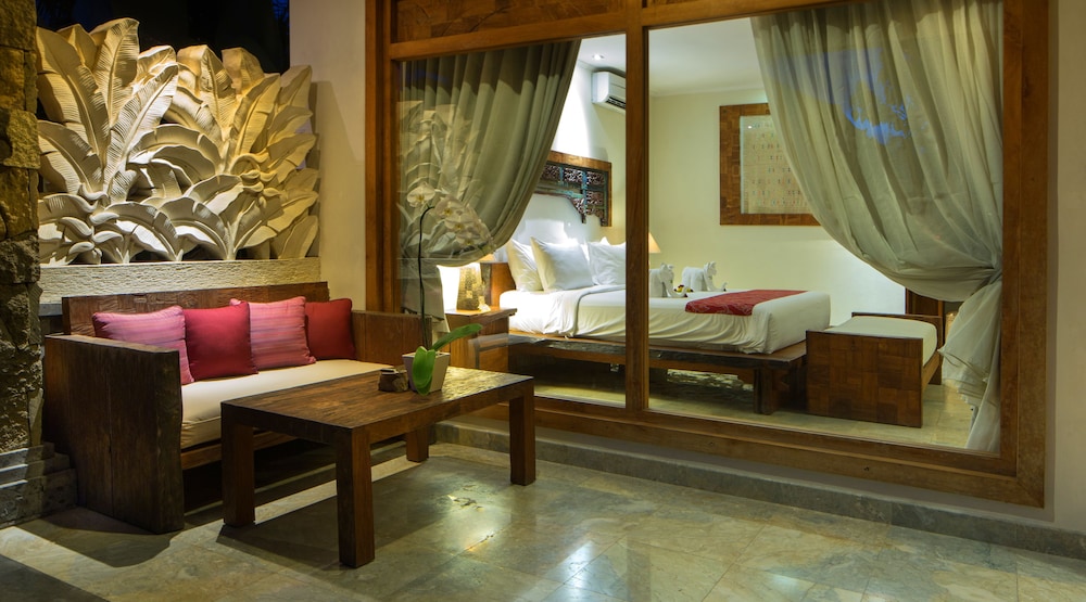 Sri Ratih Cottages 32/50