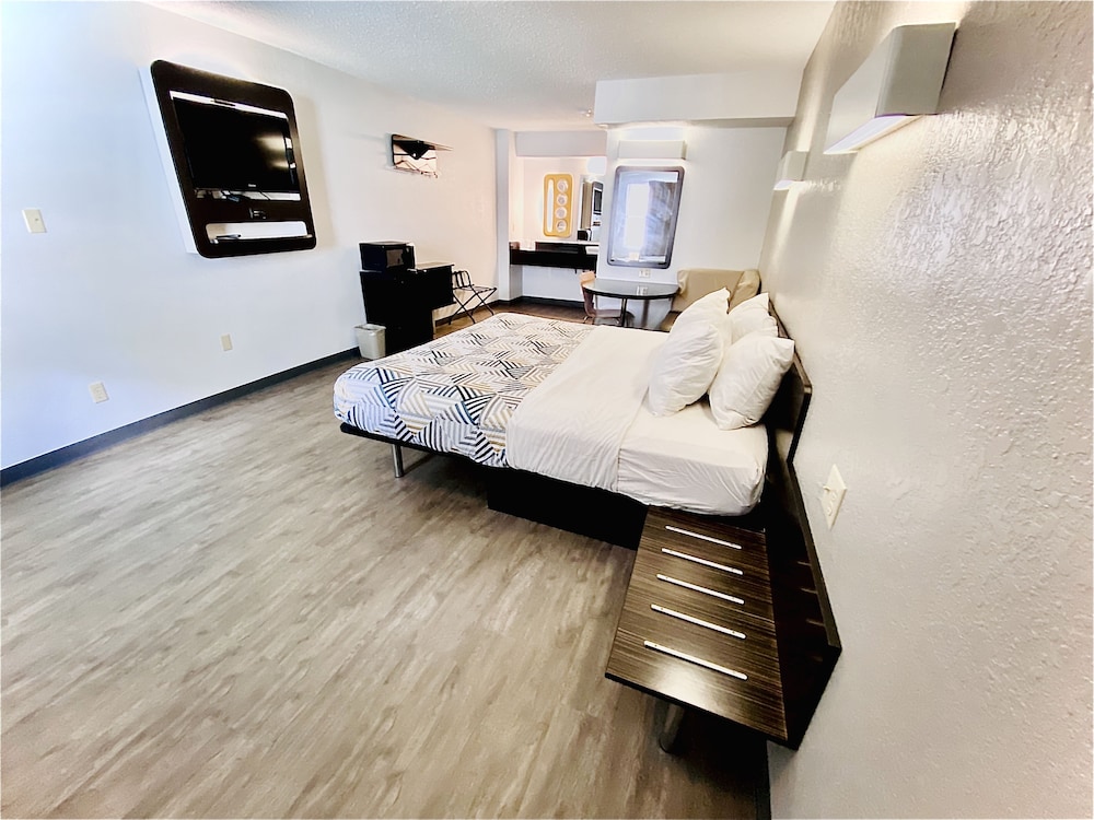 Motel6 Boerne, TX 30/60