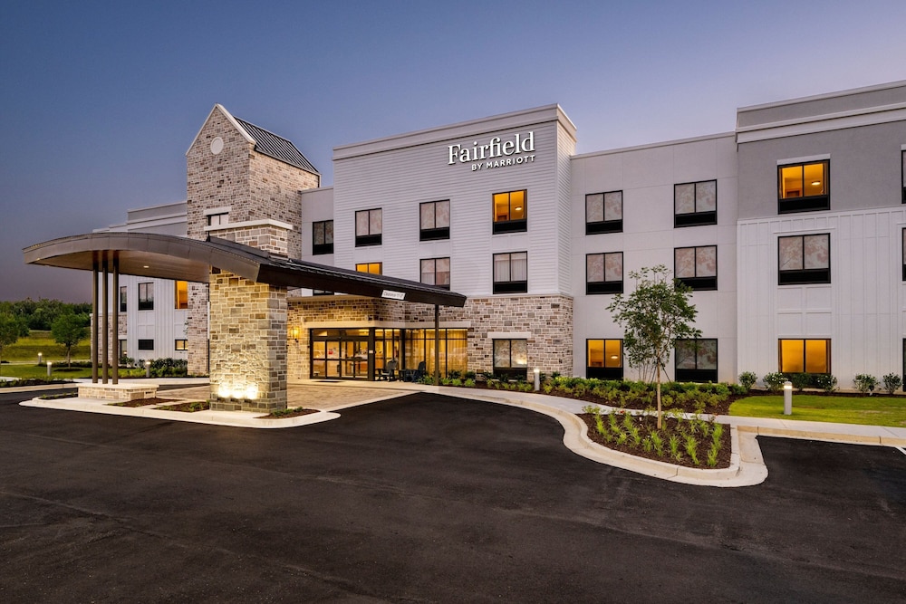 Fairfield Inn & Suites by Marriott Rome 3/15