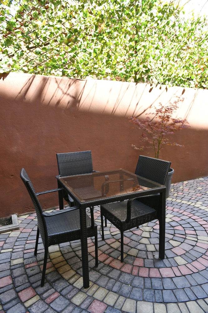 Yerevan Boutique Hotel 62/64