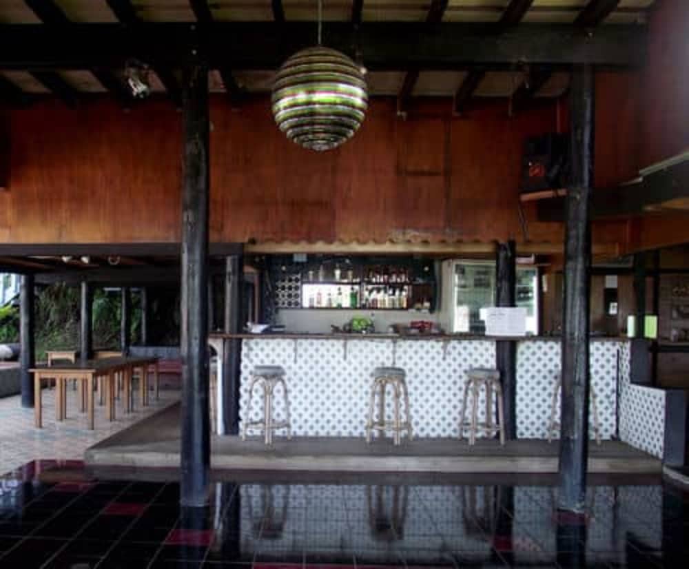 The Crows Nest Resort 58/77