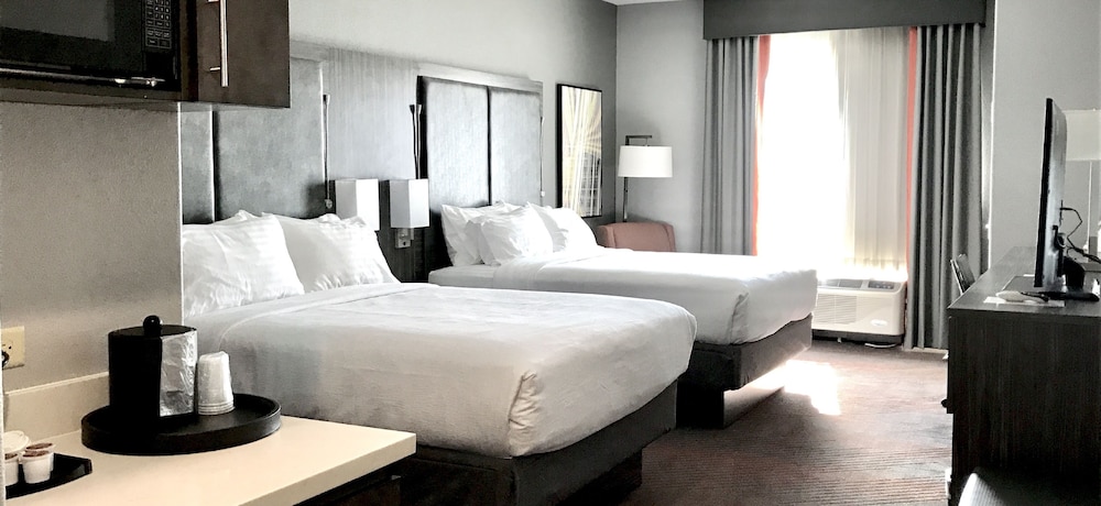 HOLIDAY INN ABILENE - NORTH COLLEGE AREA 14/63