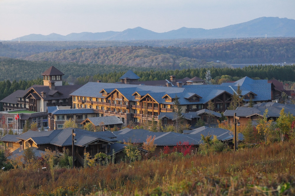 Swissotel Resort Changbaishan 42/46