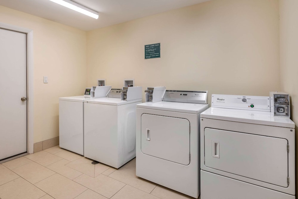 Quality Inn & Suites Palatka Riverfront 42/47