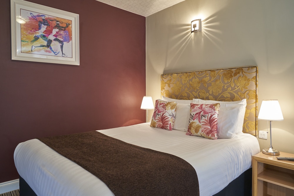 SUPERIOR, KING BED