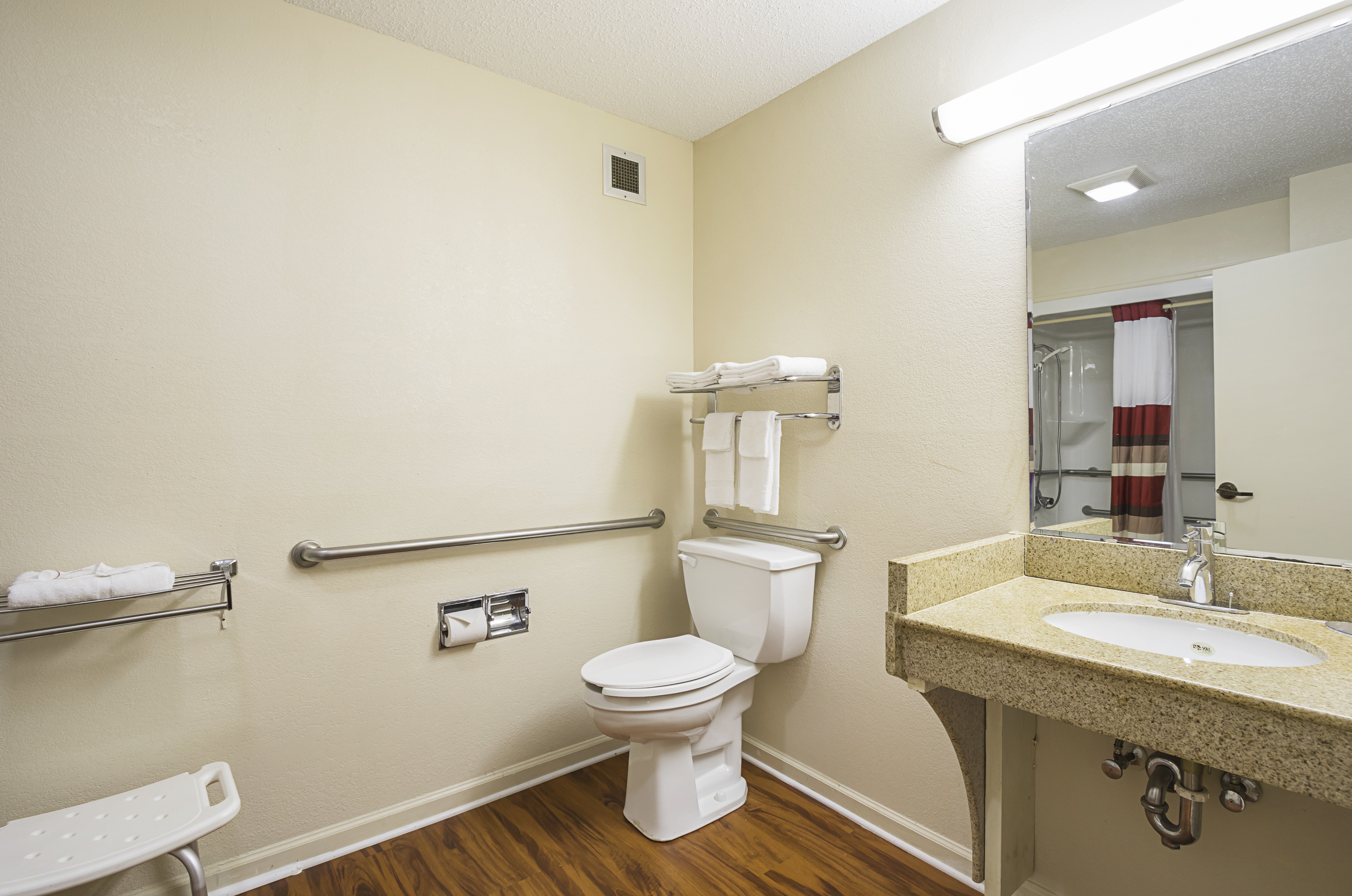 Red Roof Inn And Suites Scottsboro 40/42