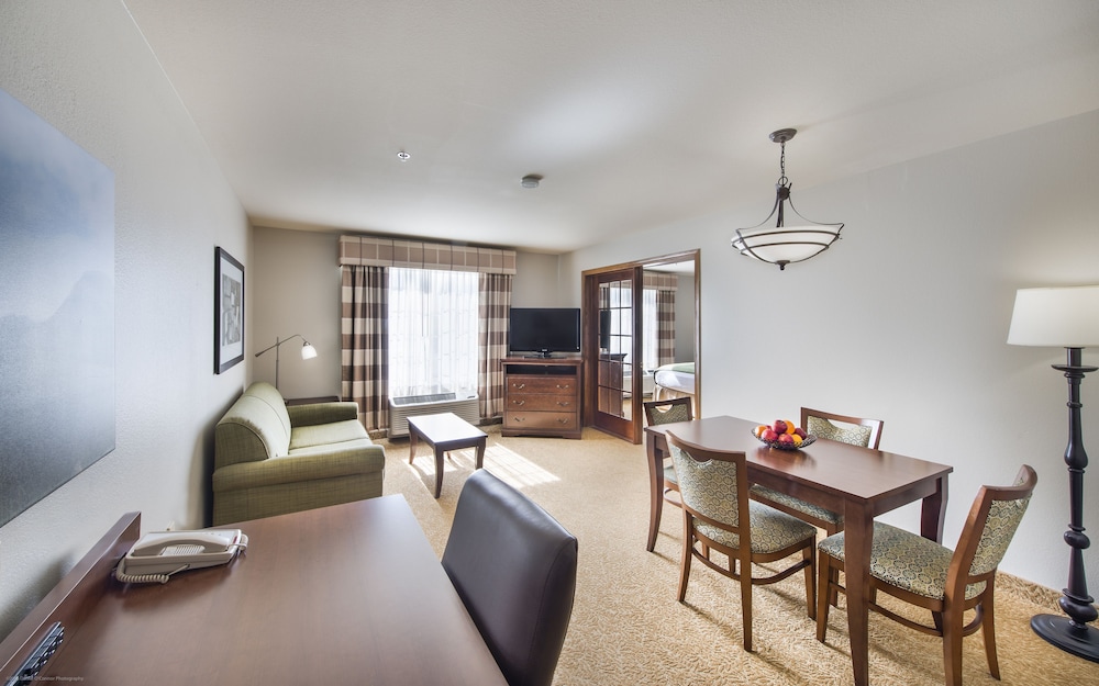Country Inn & Suites By Radisson Greeley Co 34/40
