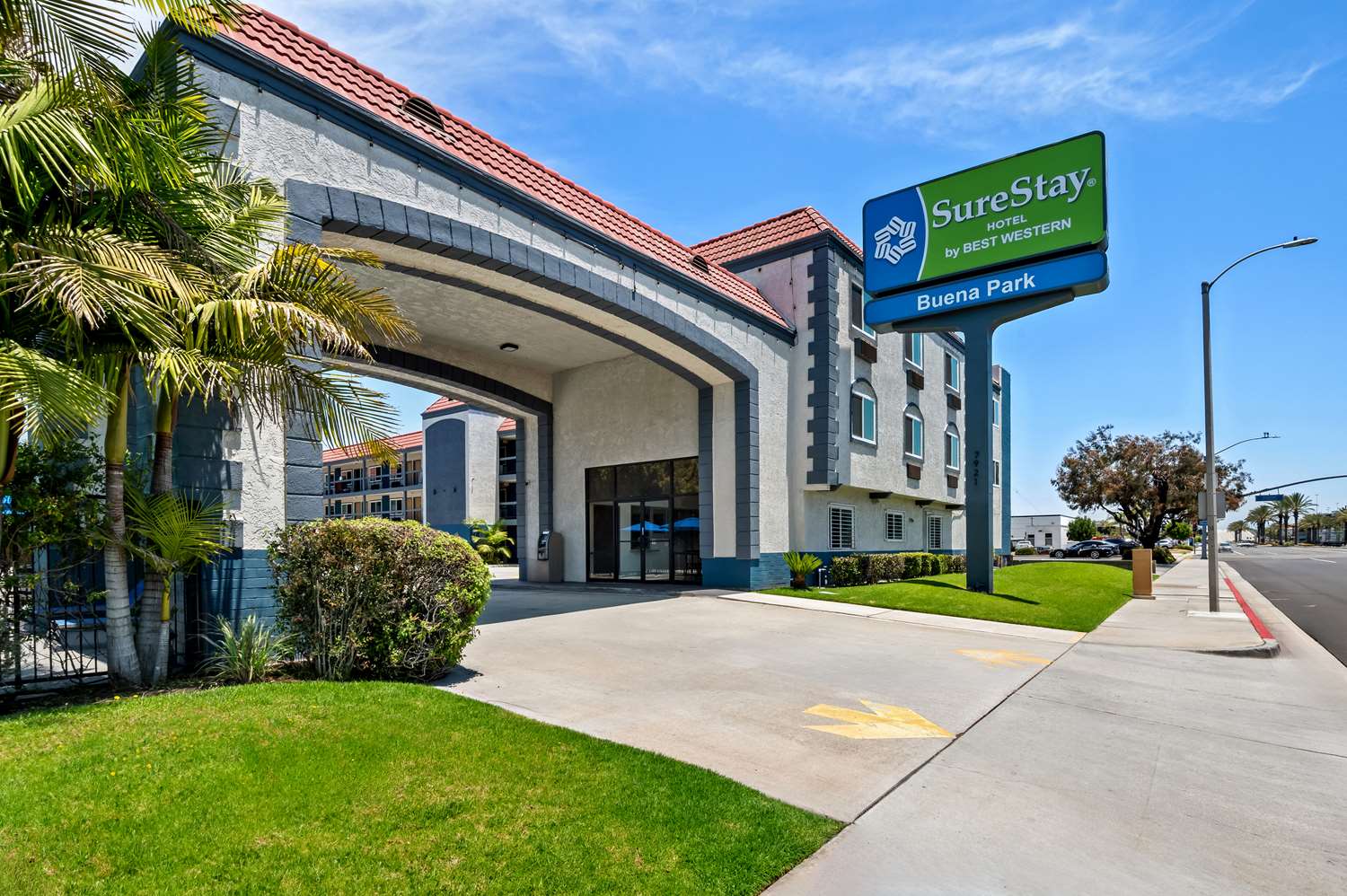 SureStay Hotel by Best Western Buena Park Anaheim 7/8