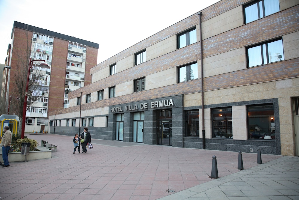 Villa de Ermua Hotel 38/49