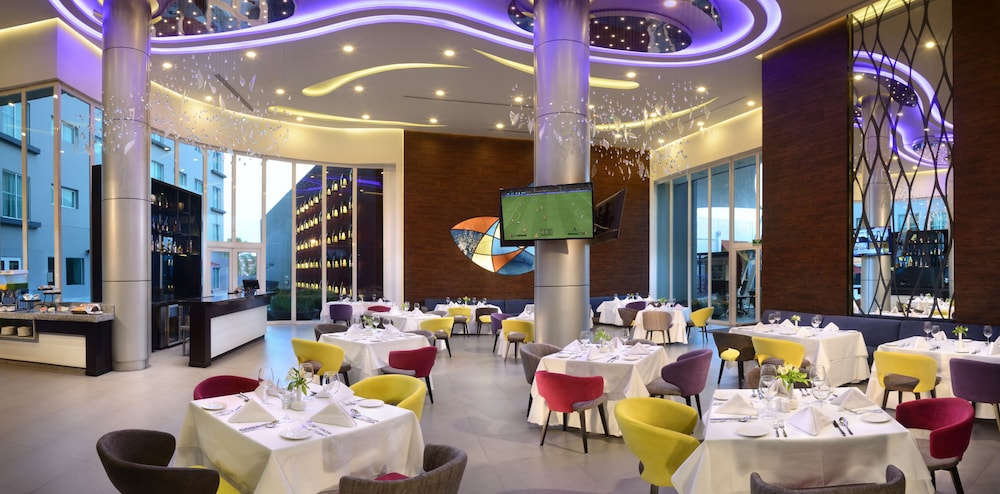 HS HOTSSON Hotel Smart Leon Centro Max (ex Wyndham Garden Leon Centro Max) 35/48