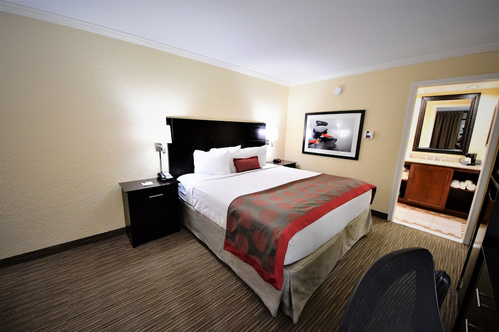 Ramada Hotel & Conference Center By Wyndham Jacksonville 11/59