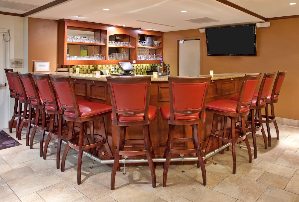 HILTON GARDEN INN BOCA RATON 37/53