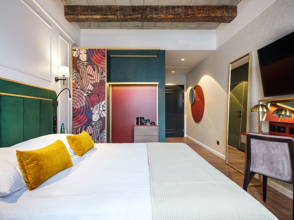غرفة قياسية بسرير مزدوج، Hotel Golden Queen 6/10