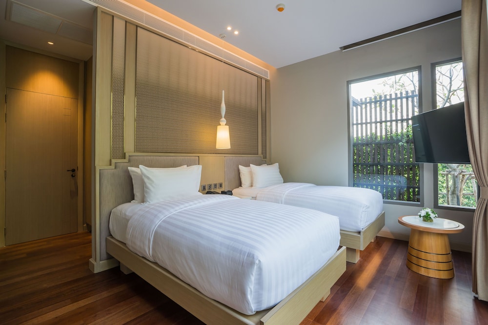 2 Bedrooms, Avani, Lagoon, Pool, Villa, 1 King and 1 Single Beds