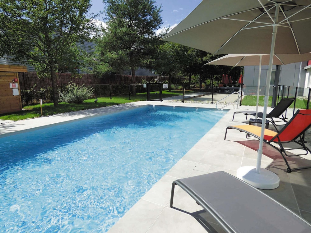 Ibis Saint Genis Pouilly Geneve 27/45