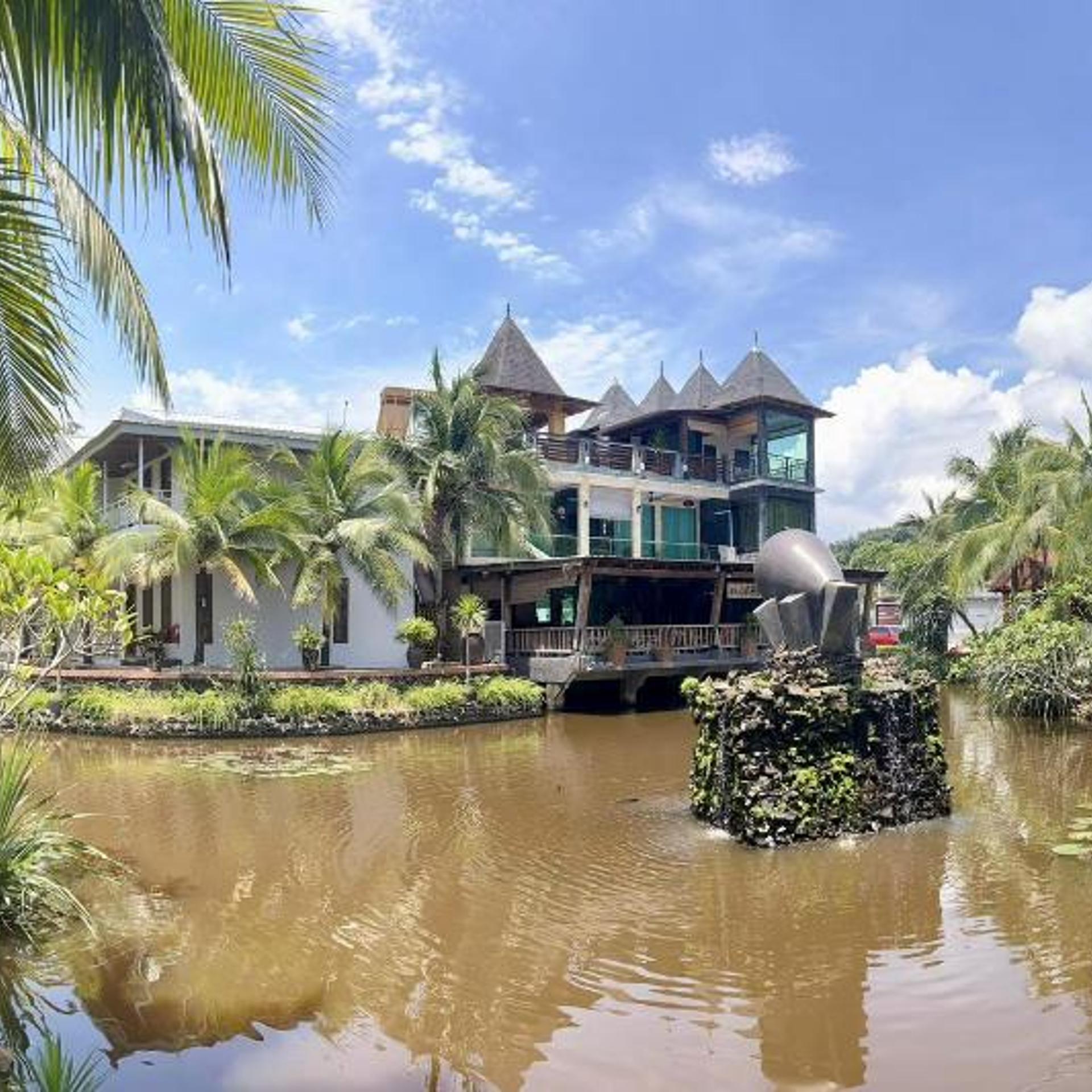 AIRIS SANCTUARY RESORT 44/54