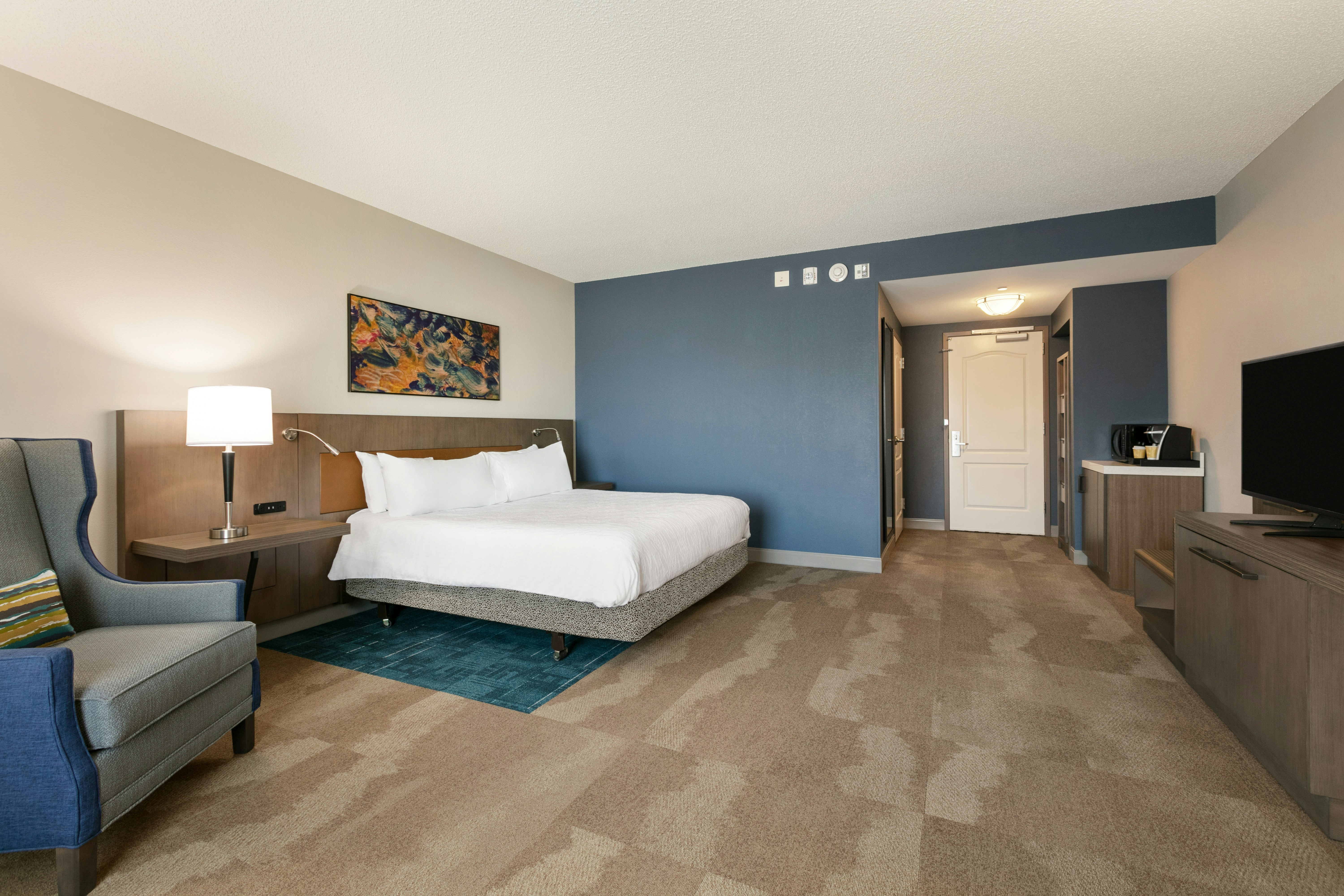 ROOM, KING BED, ACCESSIBLE